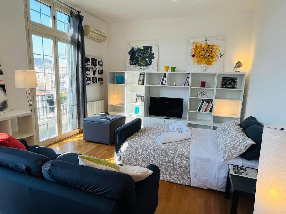 Politeama Suite In The Heart Of The City Palermo Luaran gambar
