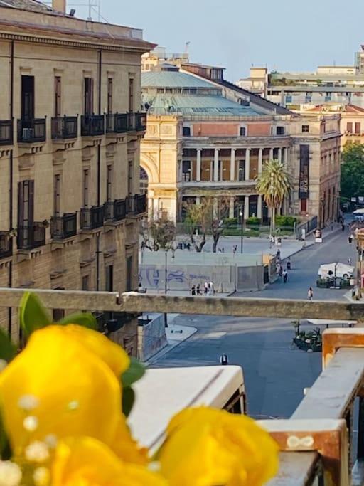 Politeama Suite In The Heart Of The City Palermo Luaran gambar