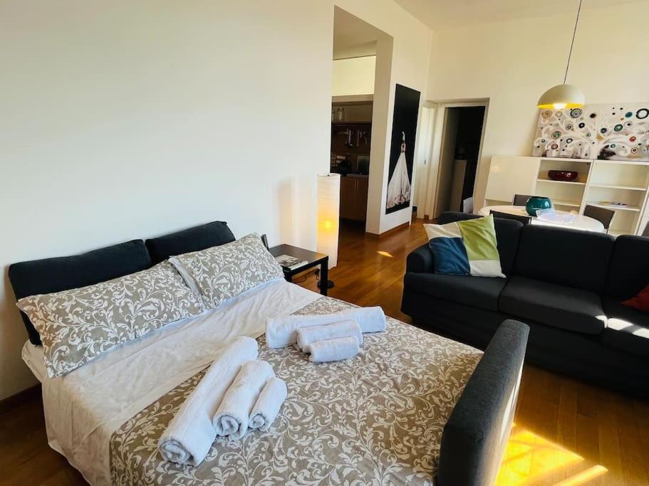 Politeama Suite In The Heart Of The City Palermo Luaran gambar